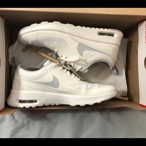 Nike Thea white